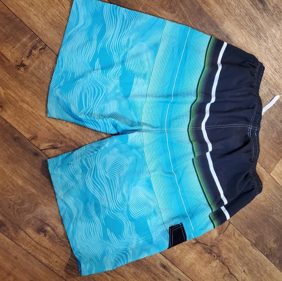 NWT Men's XXL Swim Trunks - Picture 2 of 5